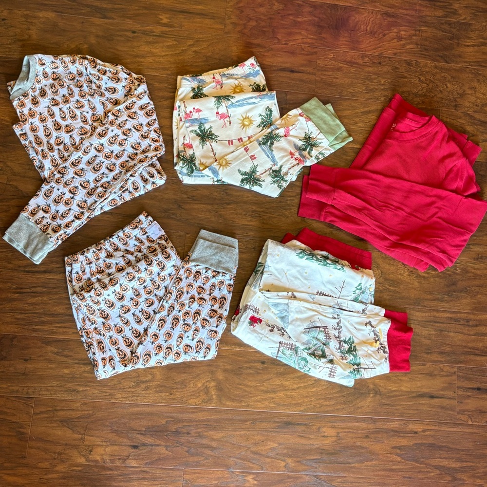 Lot of Women’s Burts Bees Baby Fam Jams Pajamas Size Large Halloween Christmas